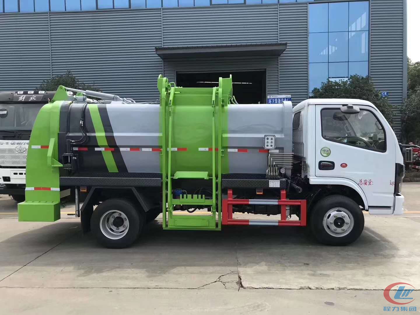 國六東風福瑞卡餐廚垃圾車