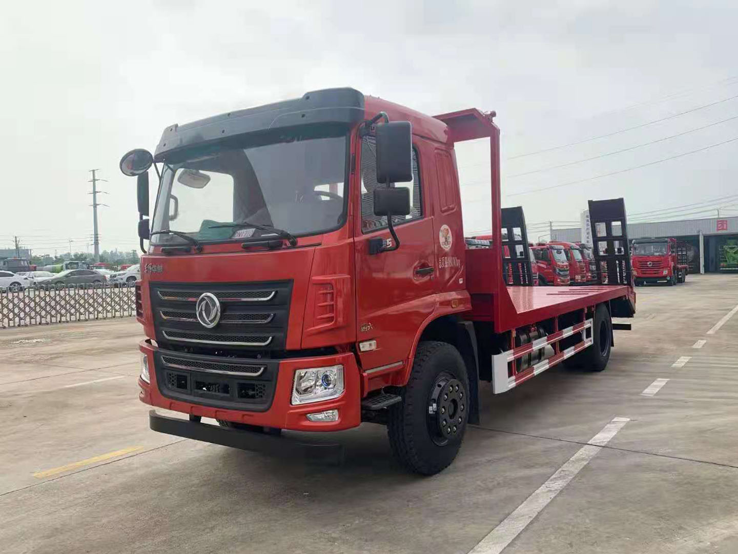 東風(fēng)華神F5國六平板運(yùn)輸車