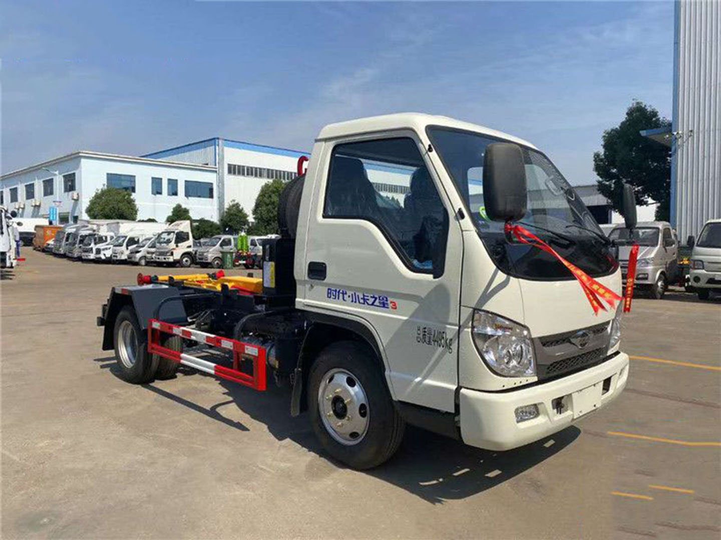 國(guó)六福田小卡之星3方勾臂垃圾車