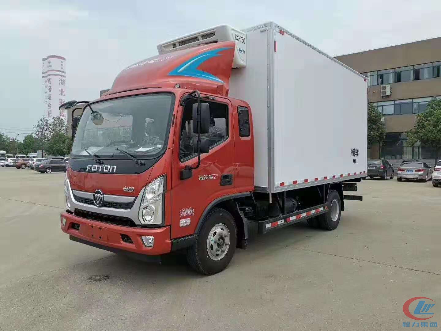 程力福田奧鈴冷藏車(chē)(廂長(zhǎng)6米)側(cè)面圖