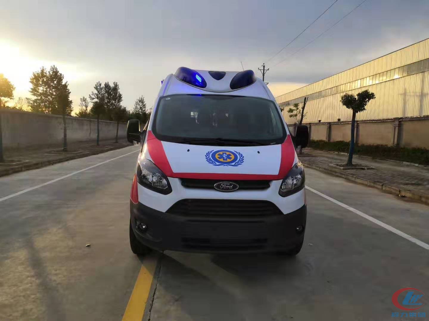 福特V362國六高端航空版救護(hù)車