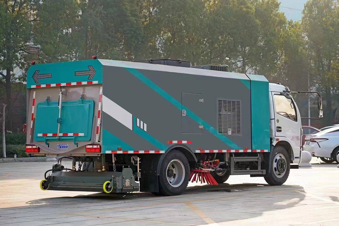 程力東風第三代干濕兩用吸塵車,帶洗掃功能和干掃功能