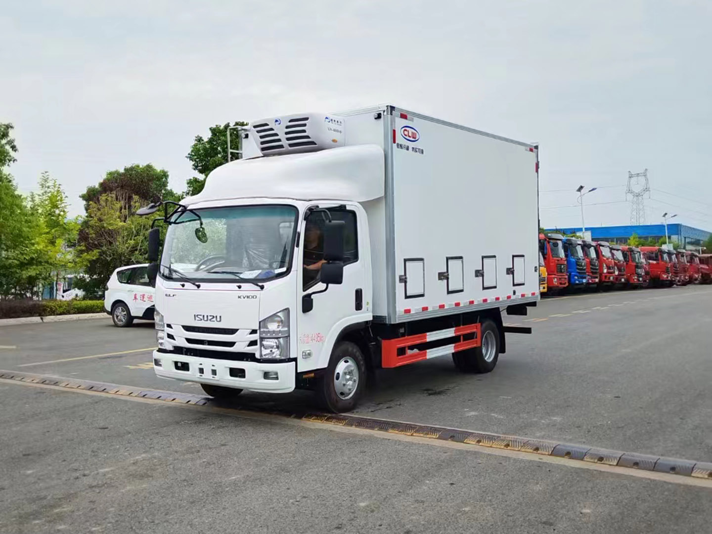 國六五十鈴小雞運輸車