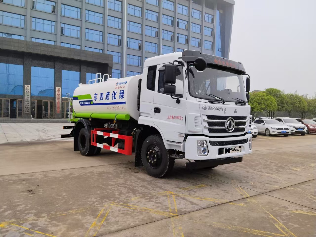 程力東風K6新款12噸綠化灑水車